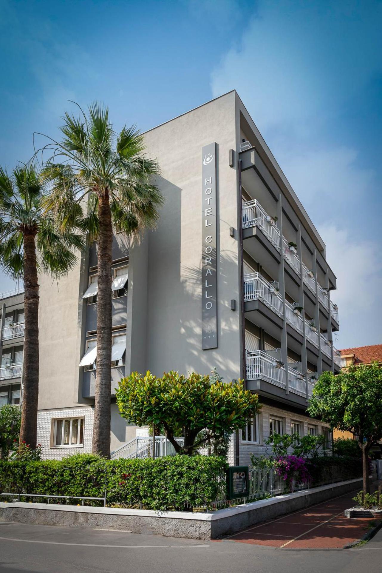 Hotel Corallo Diano Marina Esterno foto
