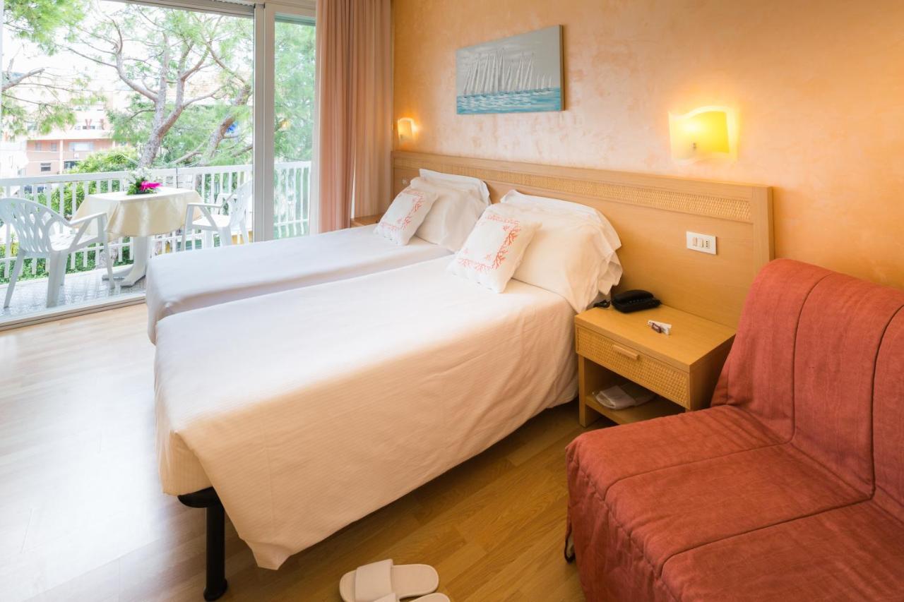 Hotel Corallo Diano Marina Esterno foto