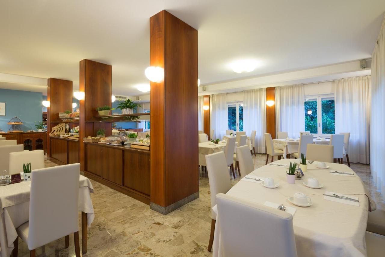 Hotel Corallo Diano Marina Esterno foto