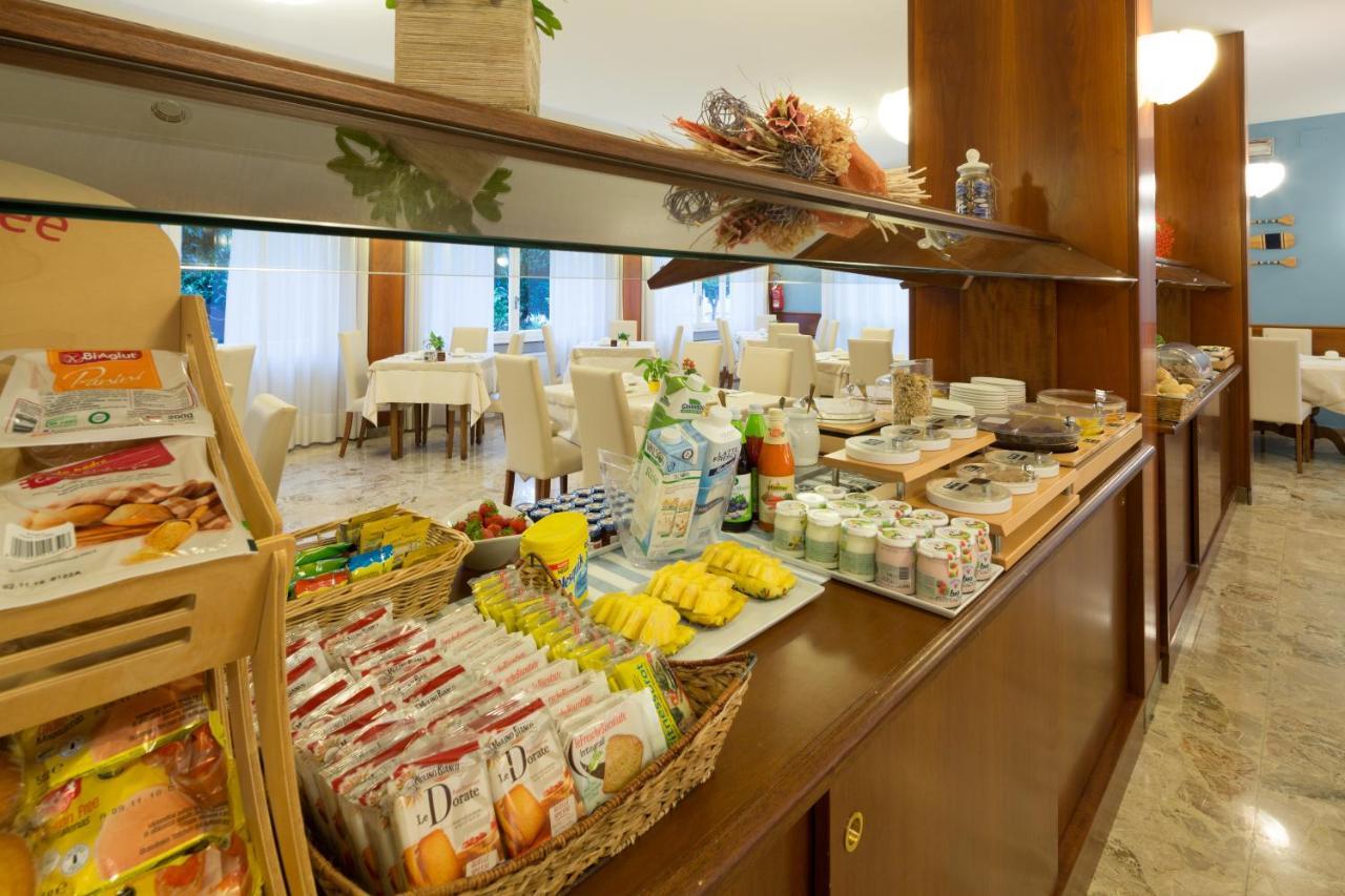 Hotel Corallo Diano Marina Esterno foto
